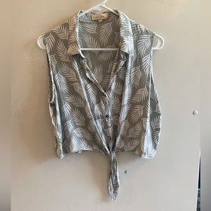Olive leaf pattern button down crop top with tie